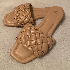 A New Day Women's Beige Woven Sandals